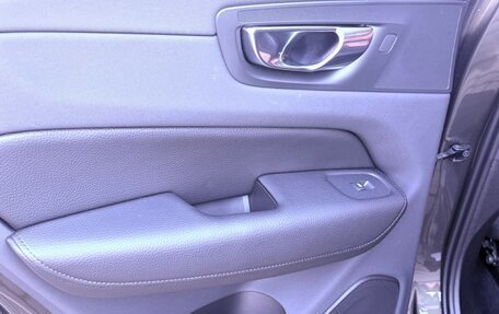 Volvo XC60 II, 2020 год, 4 300 000 рублей, 8 фотография