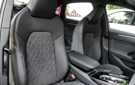 Audi A6, 2025 год, 8 300 000 рублей, 6 фотография