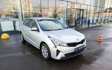 KIA Rio IV, 2020 год, 1 499 000 рублей, 3 фотография