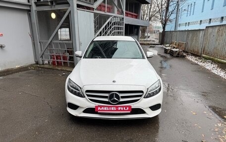 Mercedes-Benz C-Класс, 2019 год, 2 000 000 рублей, 2 фотография