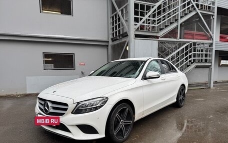 Mercedes-Benz C-Класс, 2019 год, 2 000 000 рублей, 5 фотография