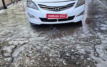 Hyundai Solaris II рестайлинг, 2015 год, 550 000 рублей, 4 фотография