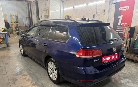 Volkswagen Golf VII, 2019 год, 1 580 000 рублей, 2 фотография