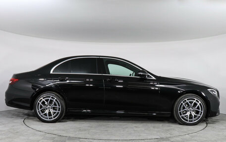 Mercedes-Benz E-Класс, 2021 год, 6 177 000 рублей, 4 фотография