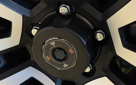 Toyota Land Cruiser 70, 2025 год, 9 150 000 рублей, 21 фотография