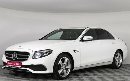 Mercedes-Benz E-Класс, 2018 год, 4 177 000 рублей, 1 фотография