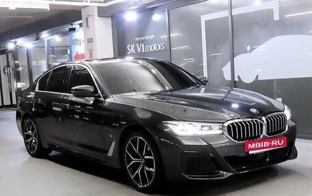 BMW 5 серия, 2022 год, 5 390 000 рублей, 2 фотография