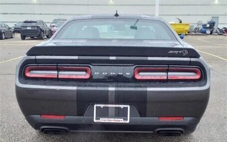 Dodge Challenger III рестайлинг 2, 2023 год, 13 900 000 рублей, 5 фотография