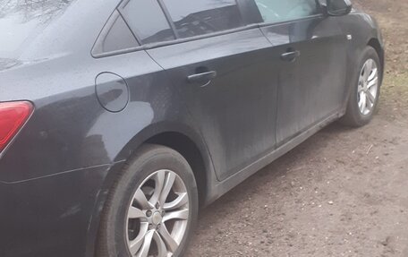 Chevrolet Cruze II, 2010 год, 490 000 рублей, 4 фотография