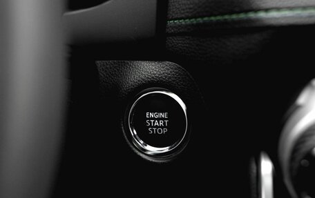 Toyota RAV4, 2025 год, 4 550 000 рублей, 15 фотография