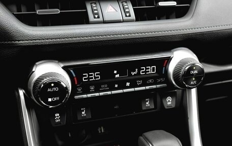 Toyota RAV4, 2025 год, 4 550 000 рублей, 20 фотография