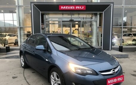 Opel Astra J, 2013 год, 795 000 рублей, 3 фотография