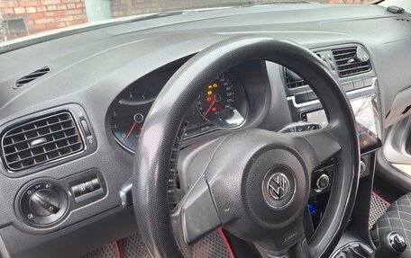 Volkswagen Polo VI (EU Market), 2012 год, 700 000 рублей, 7 фотография