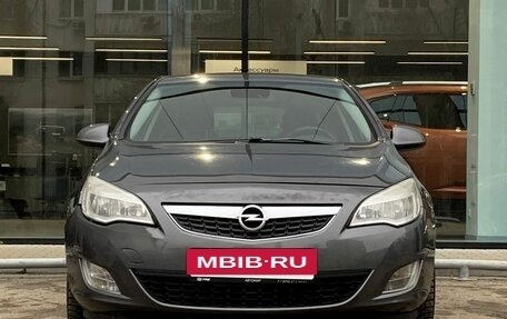 Opel Astra J, 2010 год, 670 000 рублей, 2 фотография