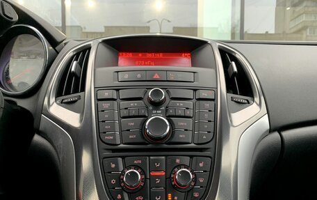 Opel Astra J, 2010 год, 670 000 рублей, 12 фотография