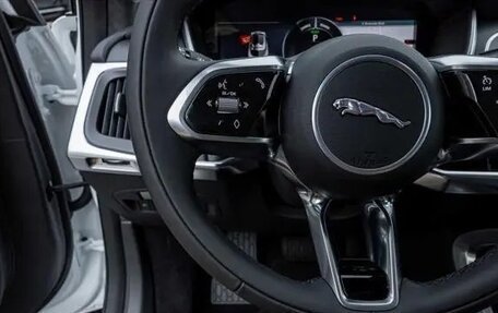 Jaguar I-Pace I, 2024 год, 10 600 000 рублей, 13 фотография