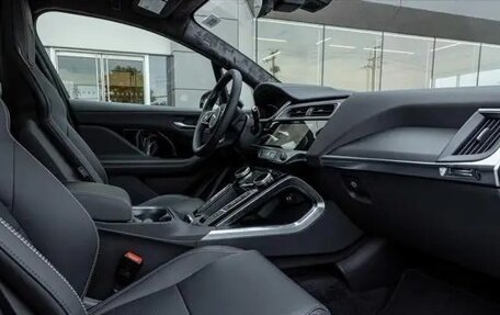 Jaguar I-Pace I, 2024 год, 10 600 000 рублей, 3 фотография