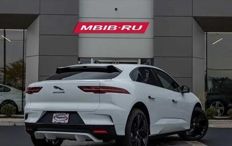 Jaguar I-Pace I, 2024 год, 10 600 000 рублей, 2 фотография