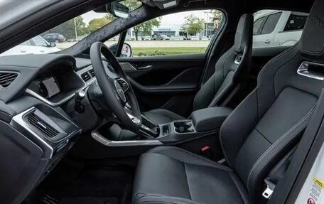 Jaguar I-Pace I, 2024 год, 10 600 000 рублей, 22 фотография