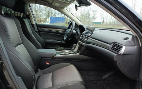 Honda Accord IX рестайлинг, 2018 год, 2 090 000 рублей, 11 фотография