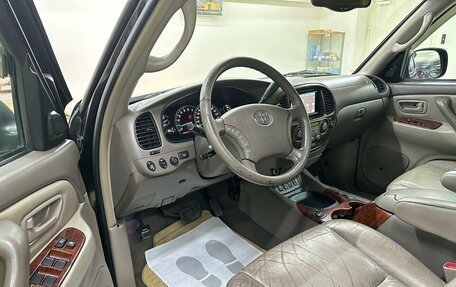 Toyota Sequoia II рестайлинг, 2005 год, 1 850 000 рублей, 9 фотография