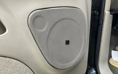 Toyota Sequoia II рестайлинг, 2005 год, 1 850 000 рублей, 10 фотография