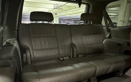 Toyota Sequoia II рестайлинг, 2005 год, 1 850 000 рублей, 22 фотография