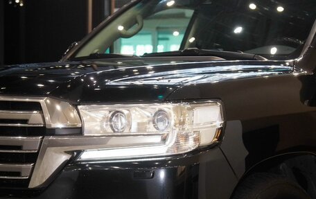Toyota Land Cruiser 200, 2016 год, 4 420 000 рублей, 7 фотография