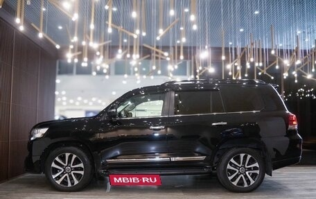 Toyota Land Cruiser 200, 2016 год, 4 420 000 рублей, 3 фотография