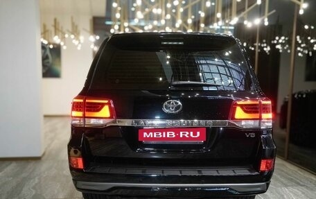 Toyota Land Cruiser 200, 2016 год, 4 420 000 рублей, 4 фотография