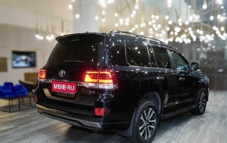 Toyota Land Cruiser 200, 2016 год, 4 420 000 рублей, 5 фотография