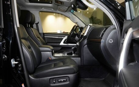 Toyota Land Cruiser 200, 2016 год, 4 420 000 рублей, 18 фотография