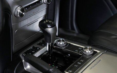 Toyota Land Cruiser 200, 2016 год, 4 420 000 рублей, 29 фотография