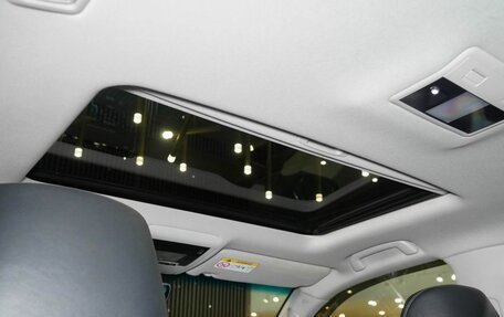 Toyota Land Cruiser 200, 2016 год, 4 420 000 рублей, 26 фотография