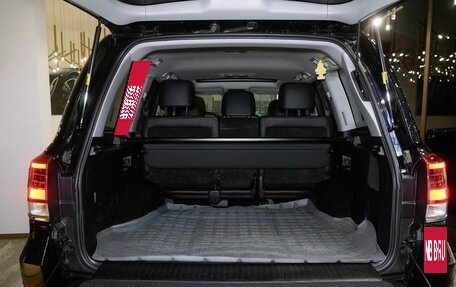 Toyota Land Cruiser 200, 2016 год, 4 420 000 рублей, 30 фотография