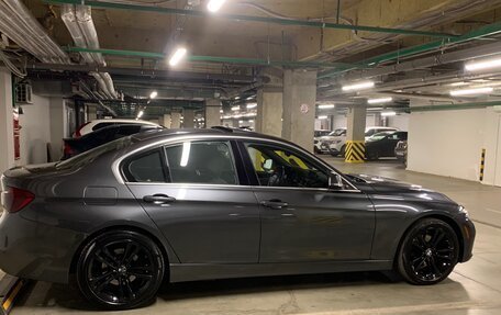 BMW 3 серия, 2017 год, 1 900 000 рублей, 3 фотография