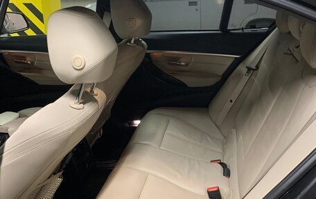 BMW 3 серия, 2017 год, 1 900 000 рублей, 8 фотография