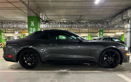 Ford Mustang VI рестайлинг, 2019 год, 3 850 000 рублей, 8 фотография