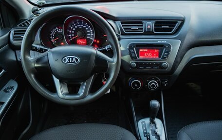 KIA Rio III рестайлинг, 2012 год, 750 000 рублей, 18 фотография