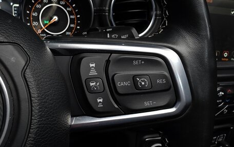 Jeep Wrangler, 2021 год, 4 740 000 рублей, 19 фотография