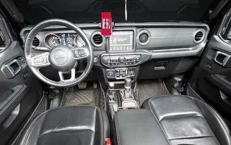 Jeep Wrangler, 2021 год, 4 740 000 рублей, 10 фотография