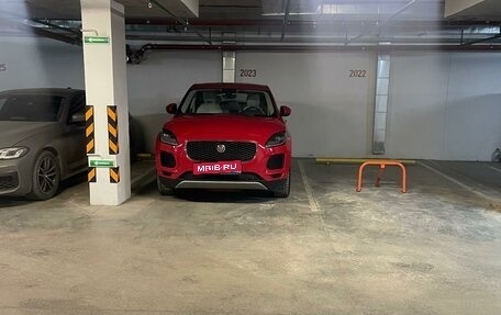 Jaguar E-Pace, 2018 год, 3 890 000 рублей, 3 фотография