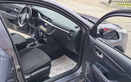 KIA Rio IV, 2022 год, 1 690 000 рублей, 10 фотография