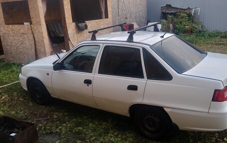 Daewoo Nexia I рестайлинг, 2011 год, 200 000 рублей, 3 фотография