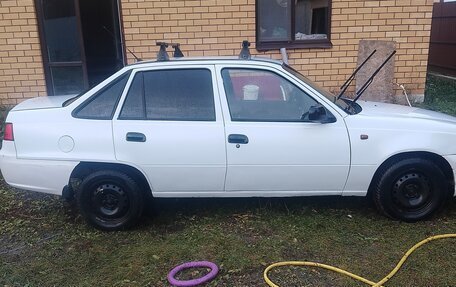 Daewoo Nexia I рестайлинг, 2011 год, 200 000 рублей, 2 фотография