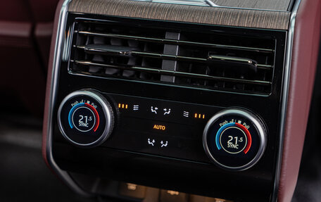 Land Rover Range Rover IV рестайлинг, 2025 год, 27 500 000 рублей, 34 фотография