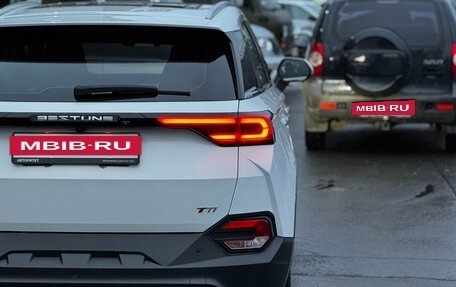 FAW Bestune T77, 2022 год, 1 749 000 рублей, 10 фотография