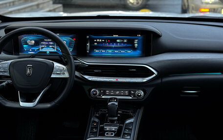 FAW Bestune T77, 2022 год, 1 749 000 рублей, 19 фотография