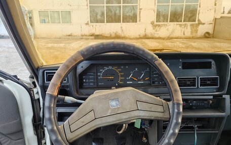 Nissan Bluebird VIII, 1984 год, 135 000 рублей, 24 фотография