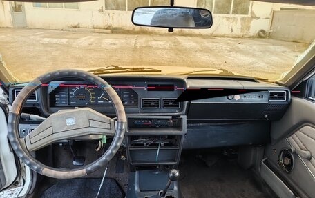 Nissan Bluebird VIII, 1984 год, 135 000 рублей, 25 фотография